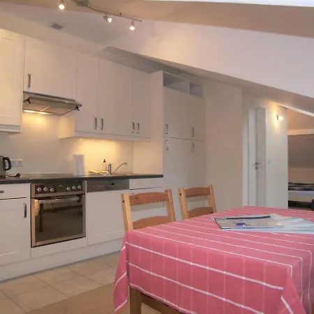 Tarnowskis Seeblick, Nur 50m Zum Strand, Wlan Inkl Neuhof (Heringsdorf)